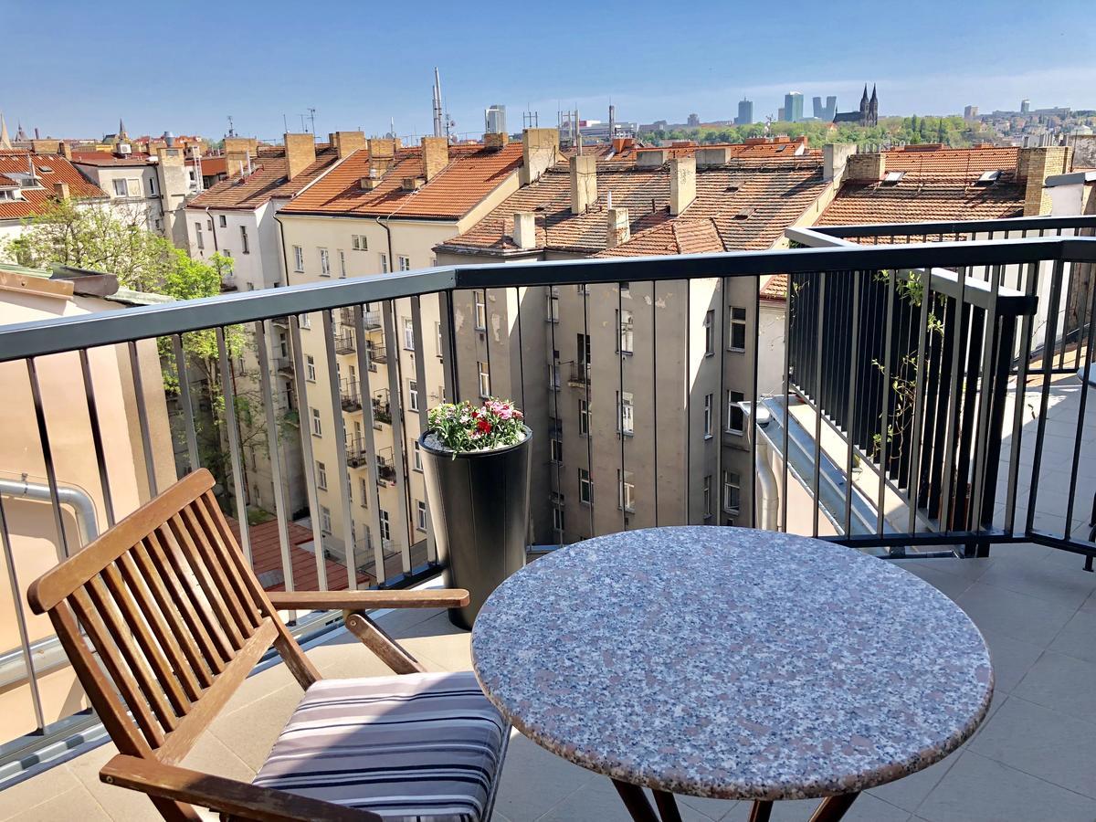 Ce Apartment Prague Castle Esterno foto